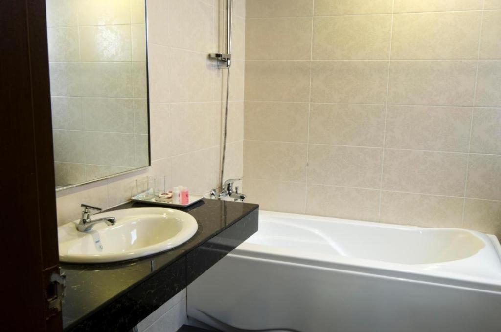 Malacca Green Town Hotel Classic מראה חיצוני תמונה